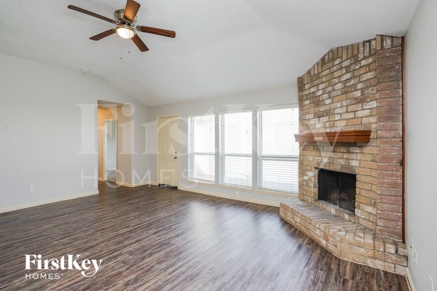 Building Photo - 4306 Regency Villa Dr