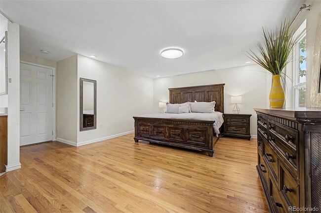 Building Photo - 11467 E Amherst Cir S