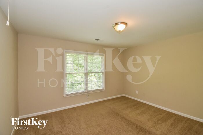Building Photo - 1107 Charter Oak Ct