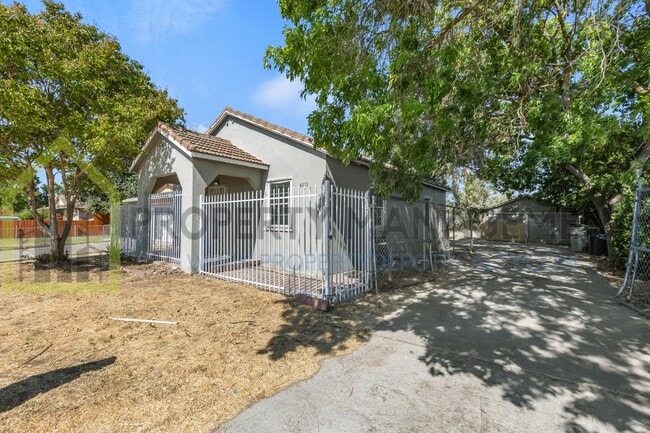 Primary Photo - Looking for a charming 2-bedroom, 1-bath s...