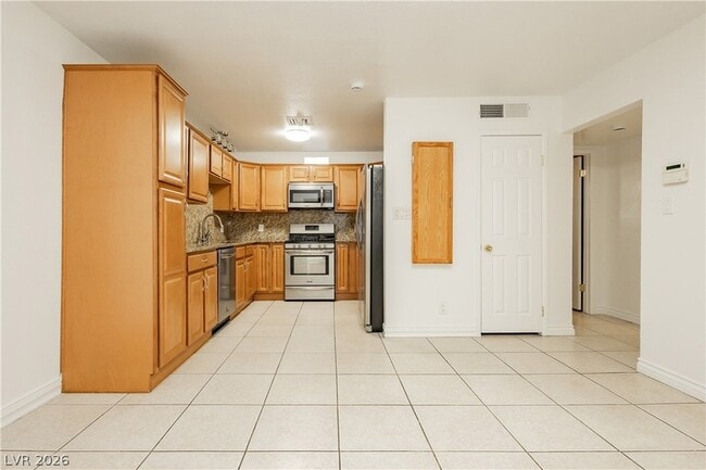 Building Photo - 3969 Manford Cir