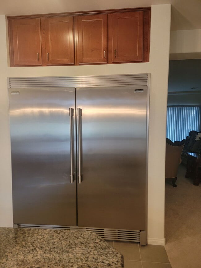 Building Photo - 4 bedroom home with a fully self  contained casita with a 3 car garage