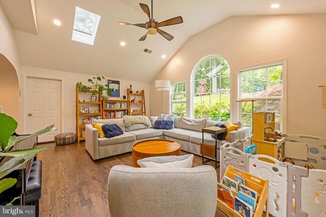 Building Photo - 4625 Willet Dr