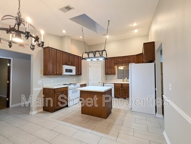 Building Photo - 1909 Southwind Cir