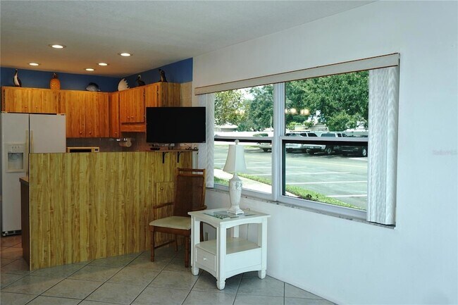 Building Photo - 4330 Tahitian Gardens Cir