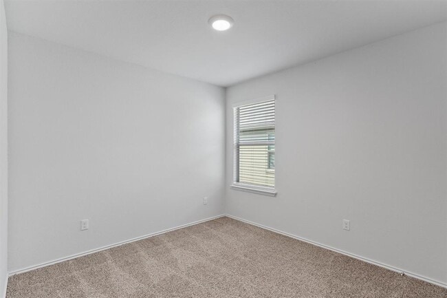 Building Photo - 108 Ragnar Dr