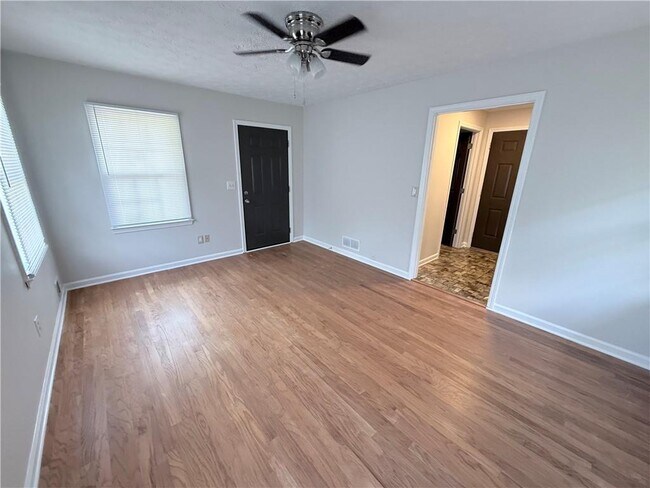 Building Photo - 40 Salem Ridge