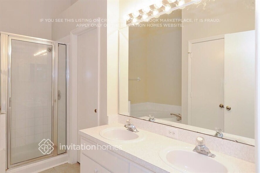 Building Photo - 5705 Lassies Way