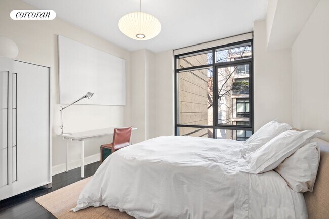 Building Photo - 170 East End Ave