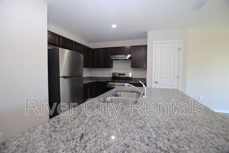 Building Photo - 6541 Sweetbay Ln