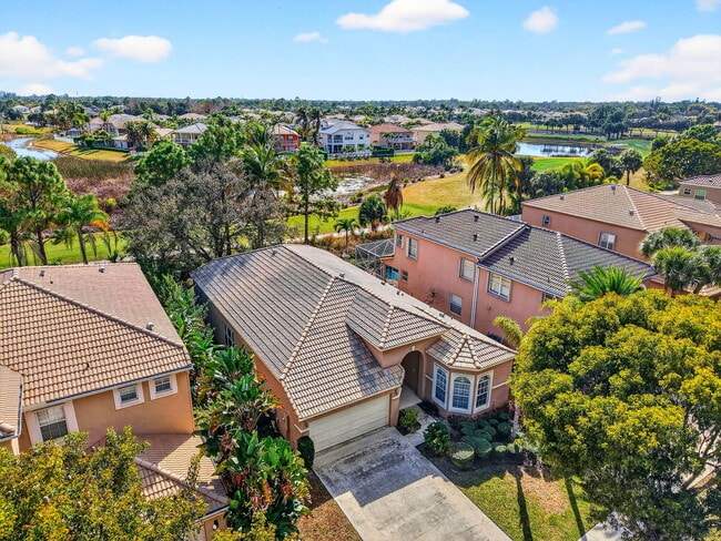 Building Photo - 2431 Westmont Dr