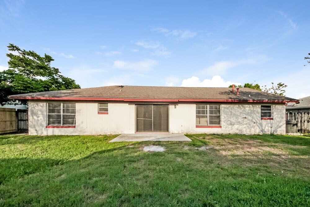 Building Photo - 12020 Sula St