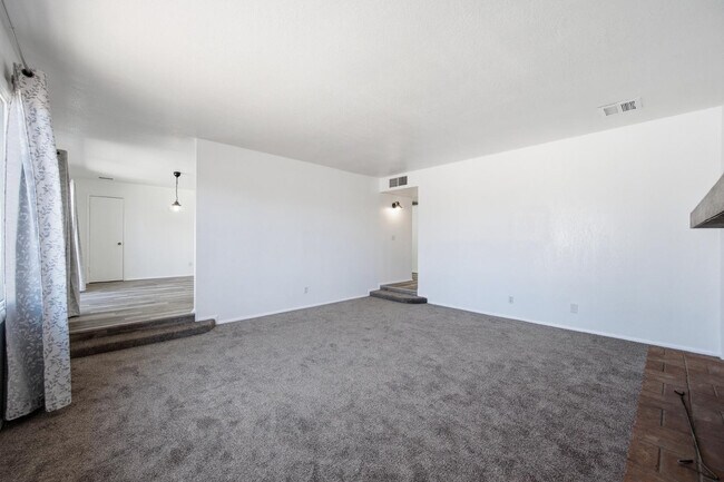 Building Photo - 124 E Minton Dr
