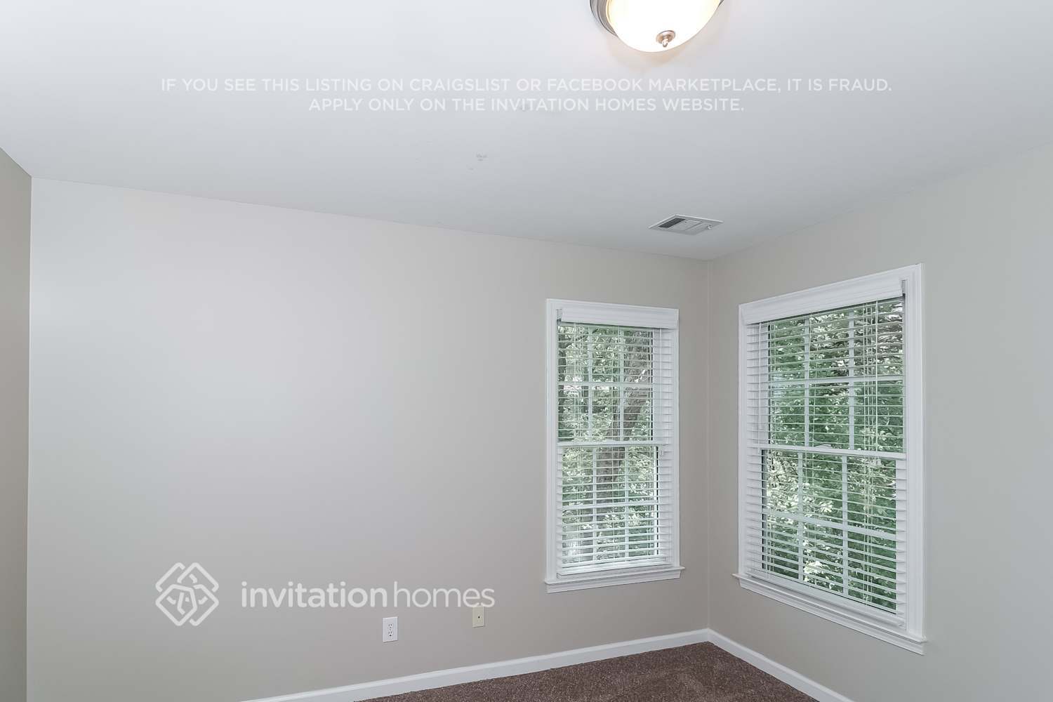 Building Photo - 3843 Laurel Dr NW