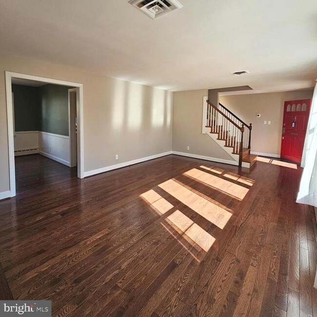 Building Photo - 5940 6th St