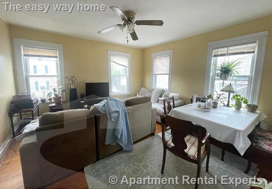 Building Photo - 123 Winthrop St