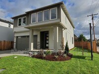 Building Photo - 7605 61st Dr NE