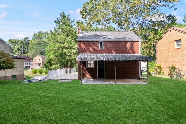 Building Photo - 314 Pennoak Dr
