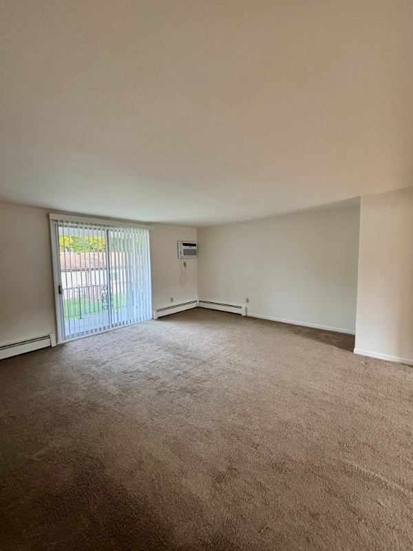 Building Photo - 110 Losson Rd