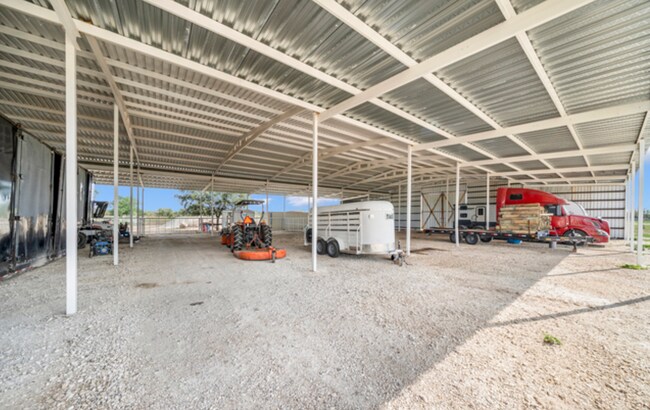 Building Photo - 11791 Kinney Rd