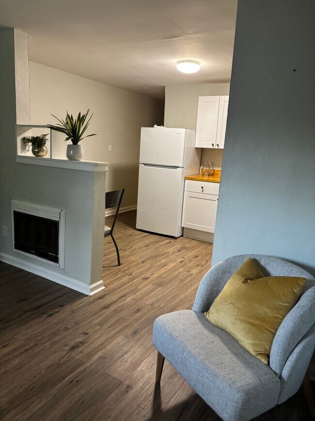 Building Photo - 5317 Lee Ave