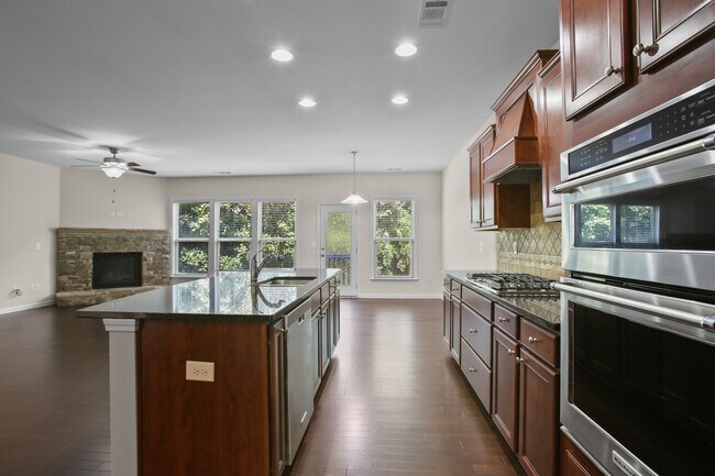 Building Photo - 3411 Adler Trl