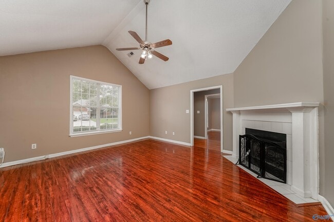 Building Photo - 117 Claytor Ln