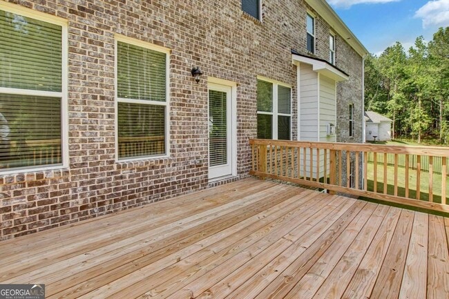 Building Photo - 297 Delta Dr