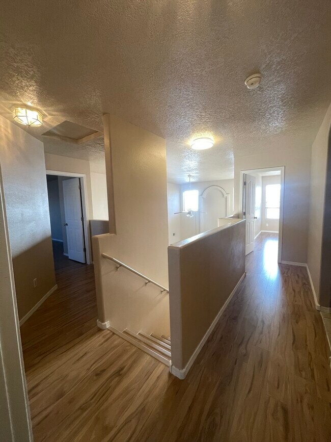 Building Photo - 919 Molten Pl NW