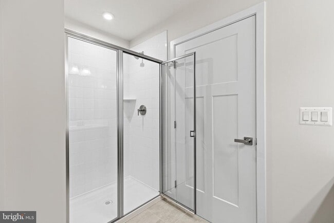 Building Photo - 4319 Southerby Dr