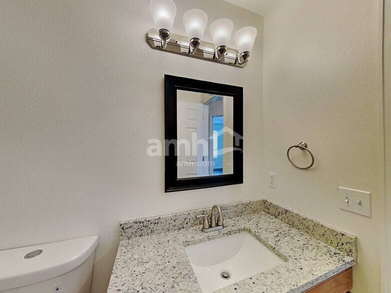 Building Photo - 2349 Sage Grouse Ln