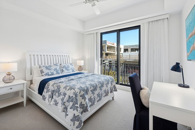 Building Photo - 1135 3rd Ave S