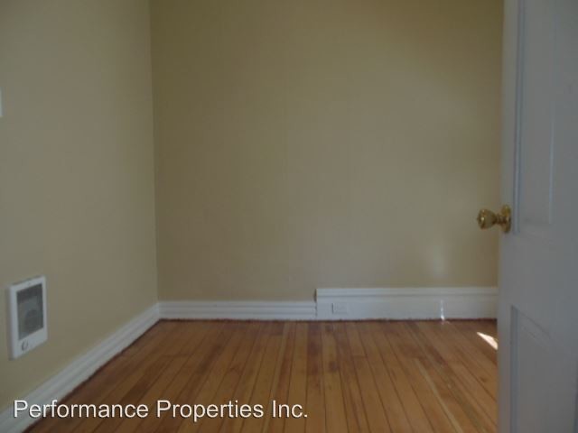 Building Photo - 149 SE 30th Pl
