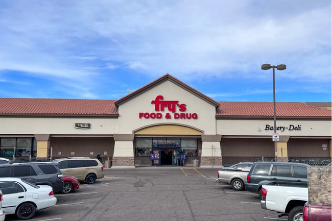 Building Photo - 2Bed/1Bath Condo at Peoria/53rd Ave! Ready...