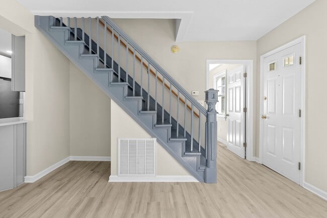 Building Photo - Newly Remodeled 3-Bedroom Home in Town of Blackstone!