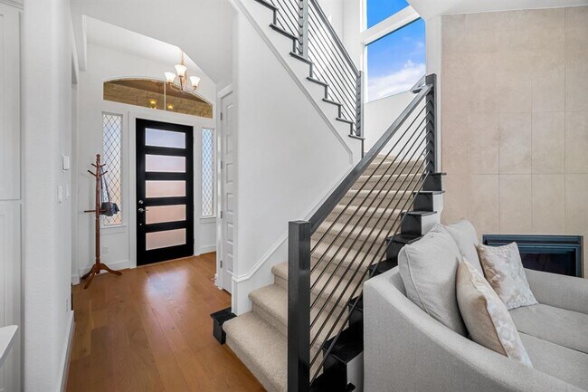 Building Photo - 303 Cartwheel Bend