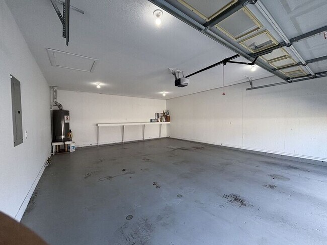 Building Photo - 88 Cedar Tree Ln