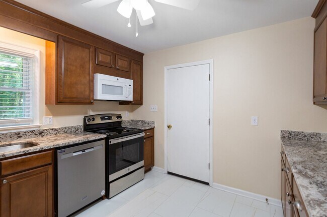 Building Photo - Poquoson