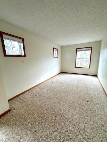 Building Photo - 15375 60th Ave N