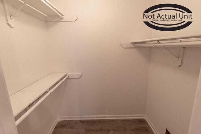 Building Photo - 1521 Typhoon Ct