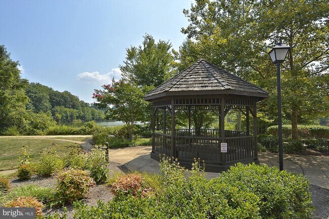 Building Photo - 6533 Grange Ln