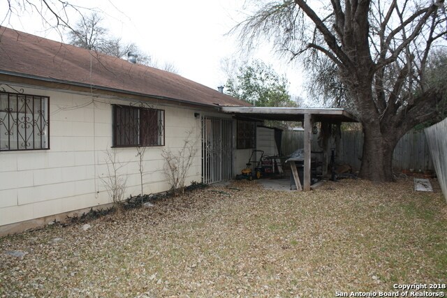 Building Photo - 6614 Cedar Hill