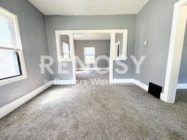Building Photo - 3206 3rd St