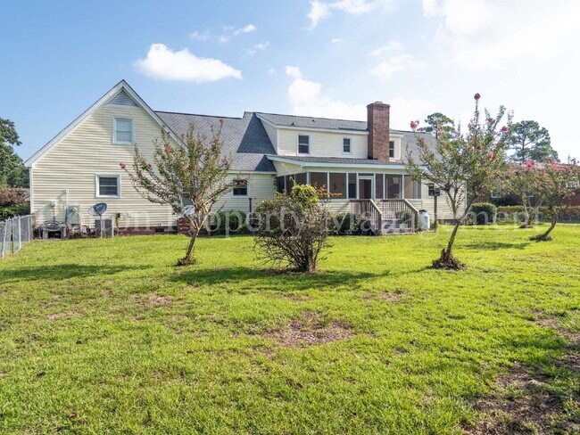 Building Photo - 4602 Terry Ln