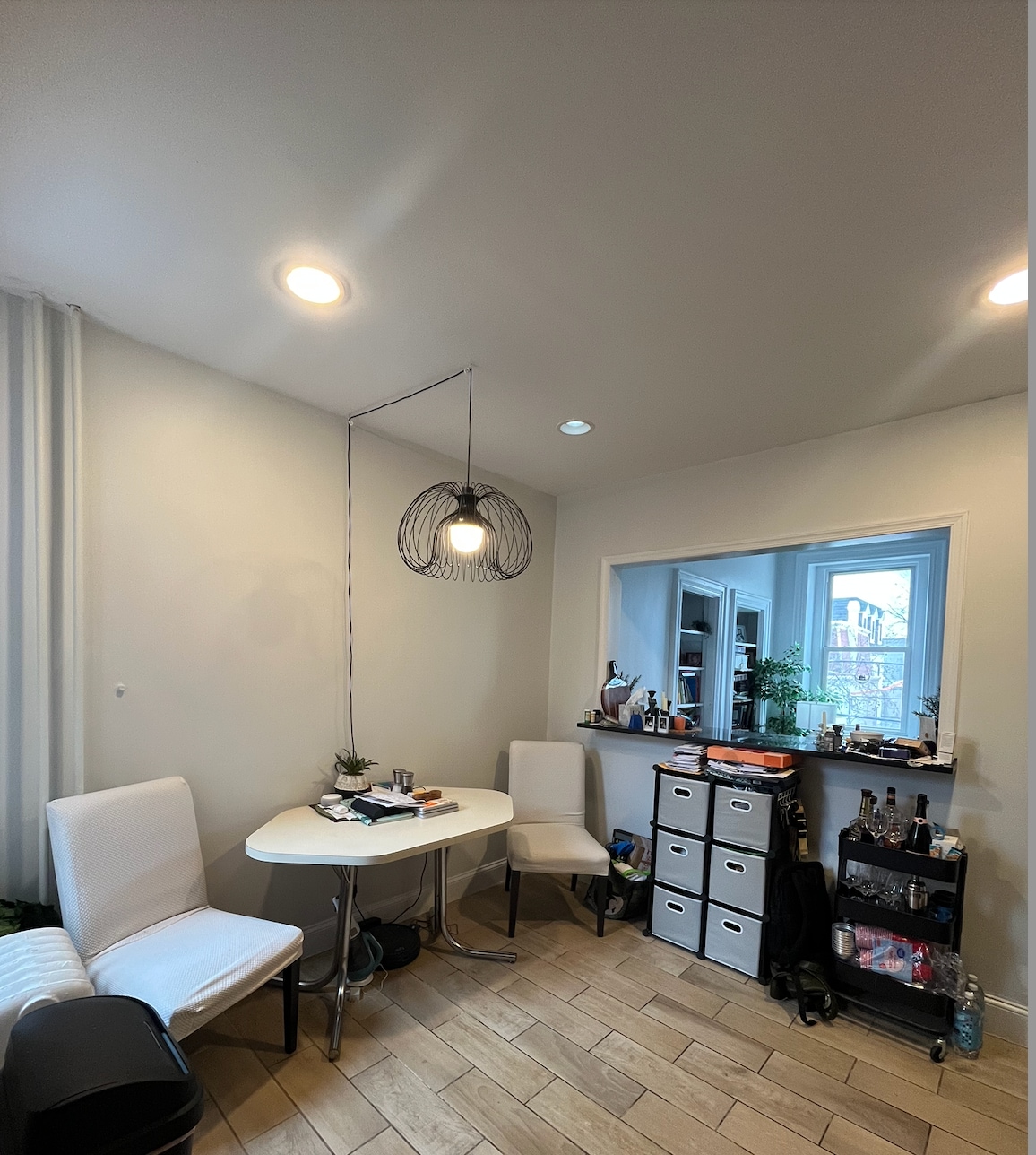 Kitchen with breakfast bar facing living room - 3702 Spring Garden St