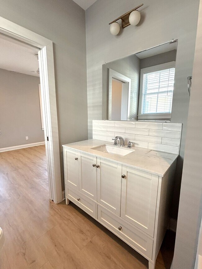 Building Photo - 9 Hanover St