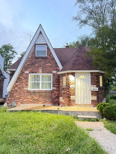 Building Photo - 9850 Yorkshire Rd