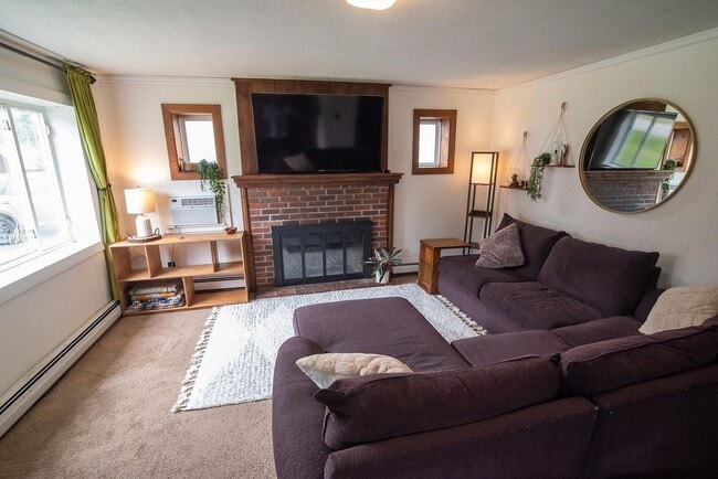 Building Photo - 81 Appleton Rd