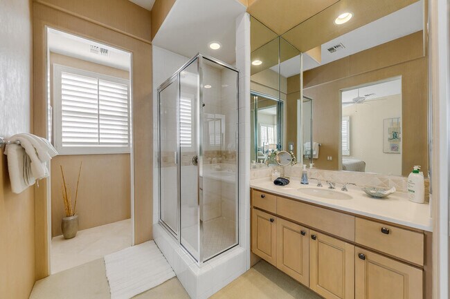 Building Photo - 79005 Cll Brisa