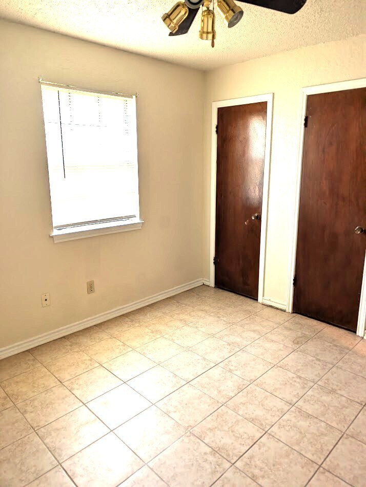 Building Photo - 404 Northern Dove Ln